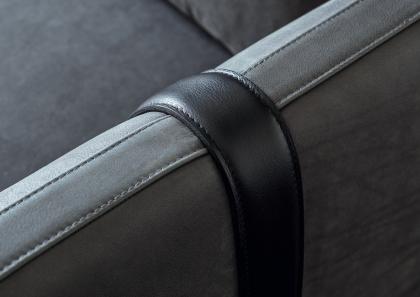 Деталь ножек дивана из кожи DeeDee высотой в 15 см из стали гофрированной чёрной пылью - BertO